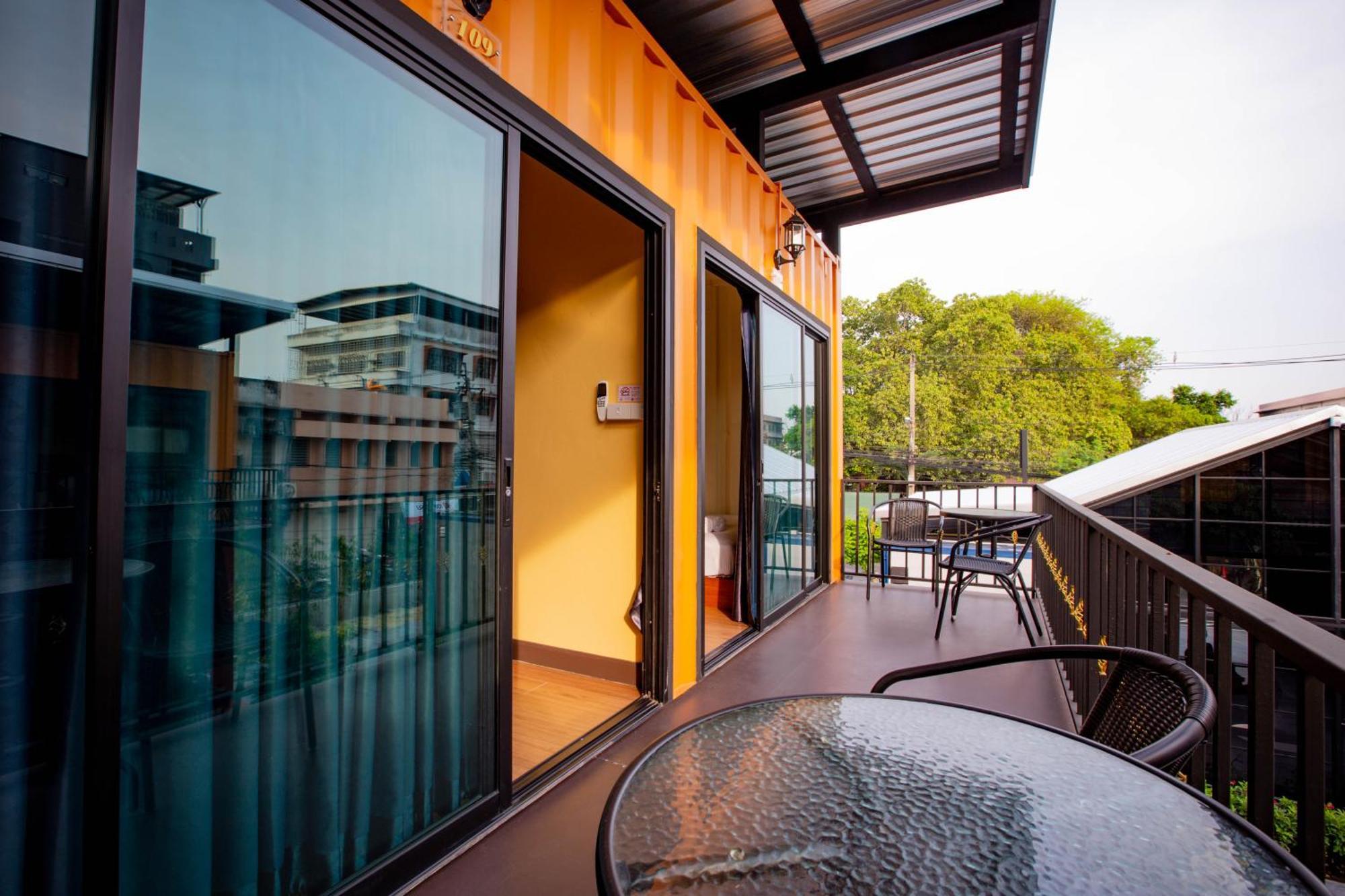 Tuscany Land Resort Donmuang Bangkok Luaran gambar